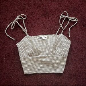 Audrey 3+1 black and white crop top small